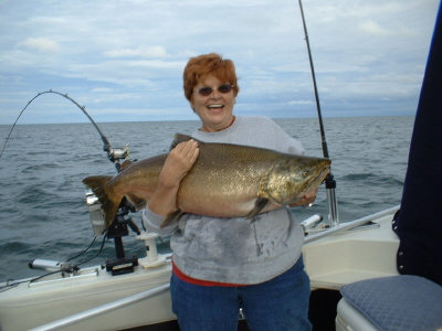 Huge Chinook 28.6 pounds caught by Rita Franks
